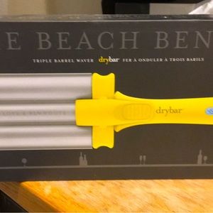 Drybar the beach bender triple barrel waver